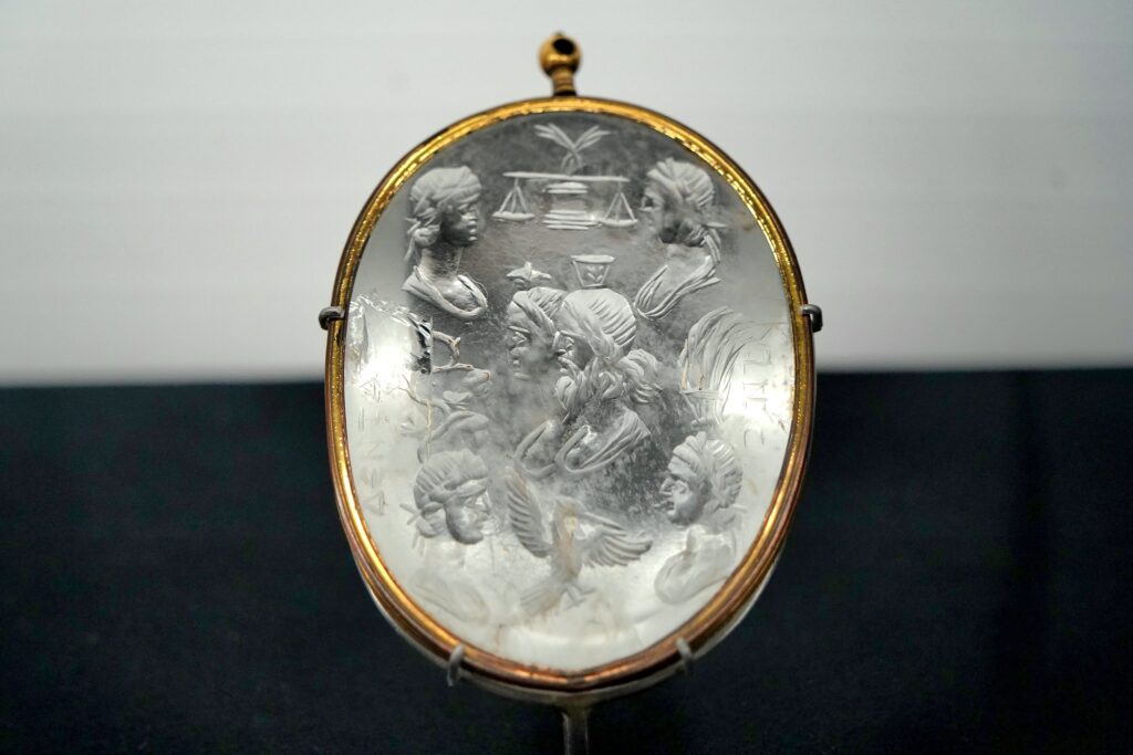 Guy Ladrière collection Ancient Gemstones in the Paris Jewelry School